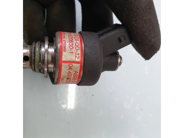Vstřikovač A906078, 0449ZGS003 Mercedes-Benz Vaneo W414 pro benzínový motor 6.0