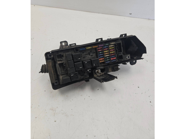 Блок предохранителей  9494210   Volvo XC90    
