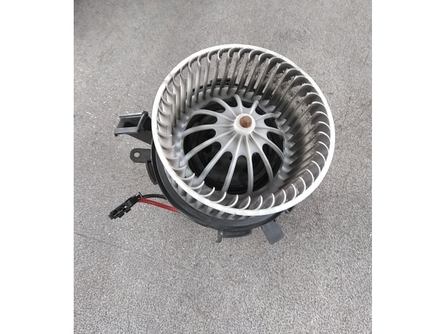 Вентилятор печки    BEHR, 8K1820021C   Audi Q5 SQ5