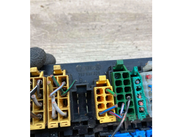 Блок предохранителей 357937039, 6N0971006 Volkswagen Caddy