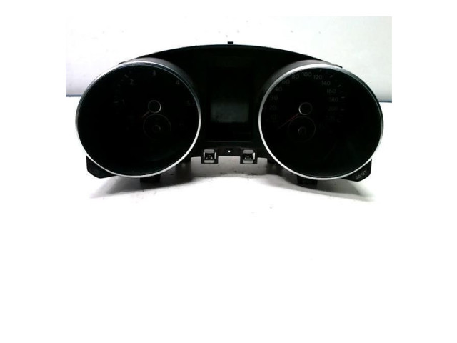 Панель приборов 5K0920870C, 5K0920870C   Volkswagen Golf VIII       