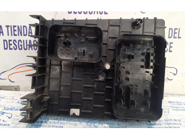 Блок предохранителей 1K0937124H Audi A3 S3 A3 Sportback 8P