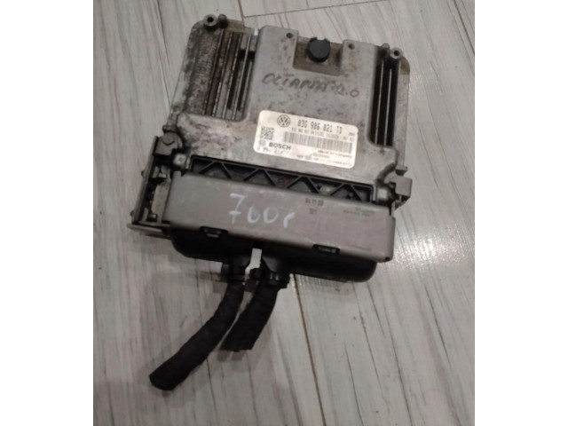 Блок управления двигателем Блок управления 0281014713 Skoda Octavia Mk2 (1Z)