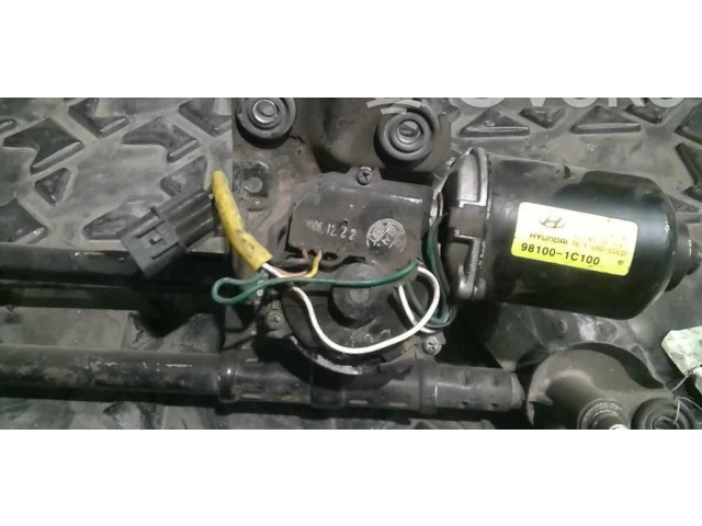 Моторчик дворников 981101C100    Hyundai Getz