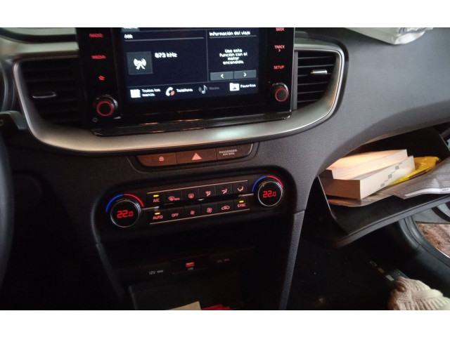 Дисплей    96160J7510WK   KIA Xceed