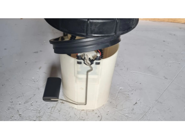 Насос топлива (в топливном баке)