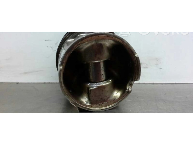 Píst Fiat Stilo pro naftový motor 1.9 192A1.000