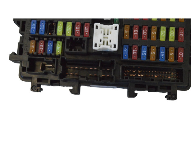 Блок предохранителей 0011173409100173 Infiniti Q50