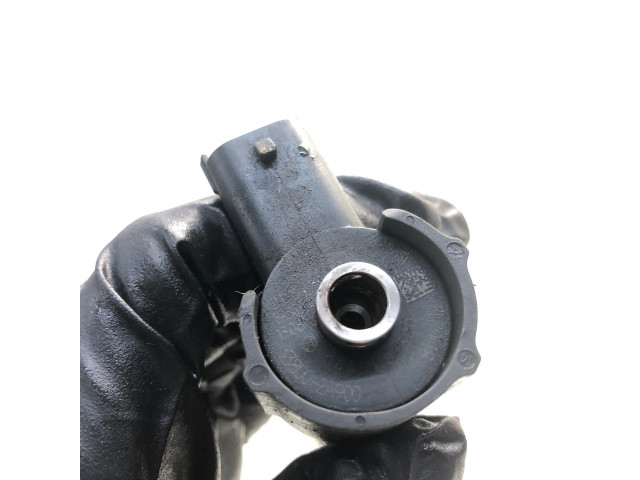 Vstřikovač 338002A900, 0445110320 Hyundai i30 pro naftový motor 1.6