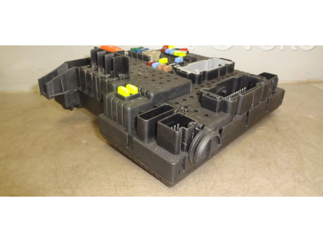 Блок предохранителей  30728512   Volvo XC90    