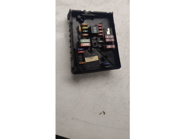 Блок предохранителей  1K0937125D   Skoda Octavia Mk2 (1Z)    