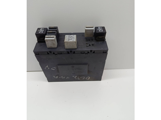 Блок комфорта 3C0937049E, 28022870   Skoda Octavia Mk2 (1Z)   