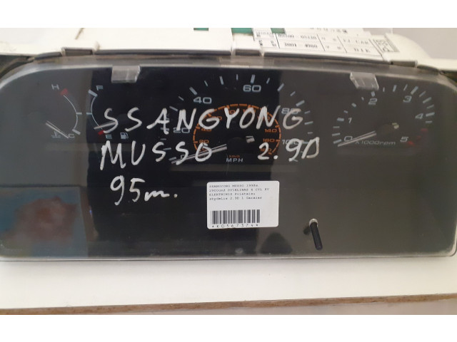 Панель приборов SsangYong Musso