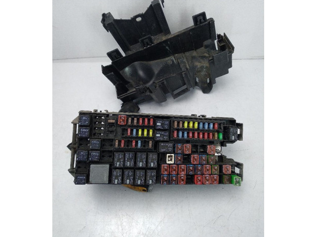 Блок предохранителей  TG1t-14a003-aa   Ford Flex    