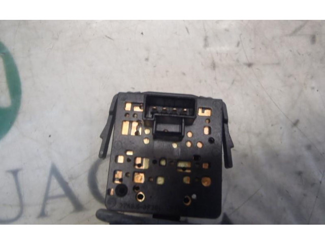 Ручка стеклоочистителей    Opel Meriva A