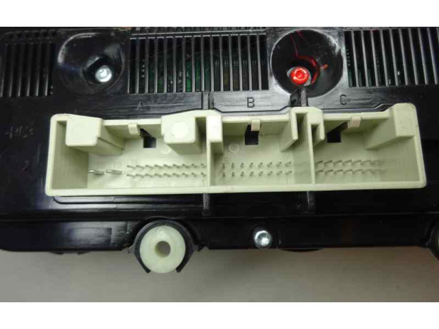 Блок управления климат-контролем Volkswagen Jetta V