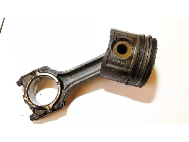  Поршень с шатуном  686  Land Rover Freelander для дизельного двигателя 2.0