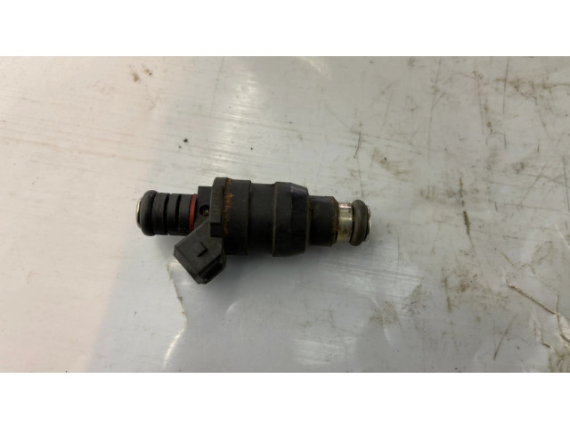 Форсунка 1747406, D3763FA    BMW 7 E38 для бензинового двигателя  4