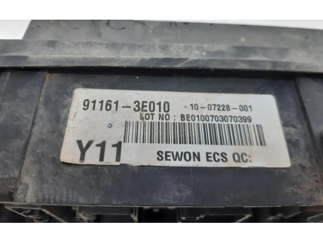 Турбина Блок предохранителей KIA Sorento 911613E010