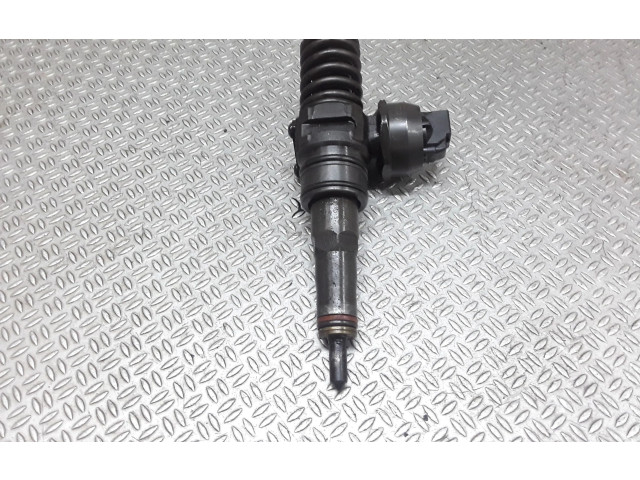 Vstřikovač 038130073AG Volkswagen Transporter - Caravelle T5