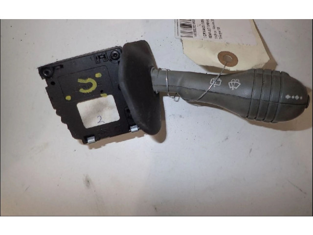 Ручка стеклоочистителей 7701046628   Renault Twingo I