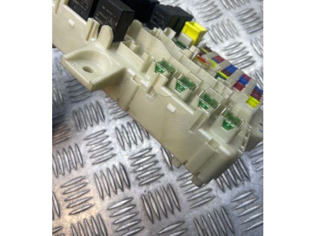 Блок предохранителей 1791H0A1, 1571H0A Mitsubishi Colt