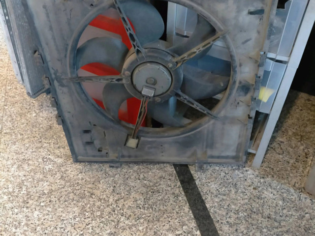 Вентилятор радиатора     A6385001093    Mercedes-Benz Vito Viano W638 