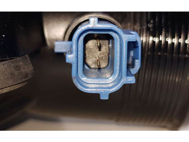 Интеркулер  GX736K775AC   Jaguar XE 