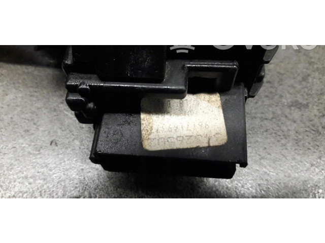 Ручка стеклоочистителей 34326502 Peugeot 306