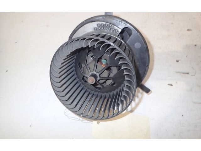 Вентилятор печки       Volkswagen Touran I