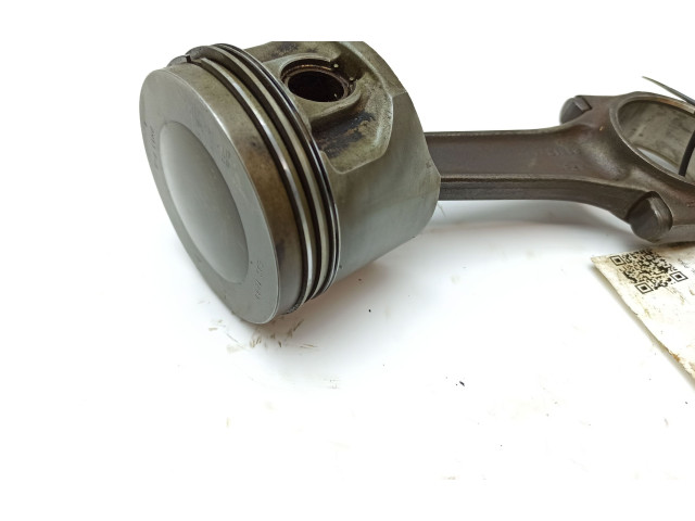 Поршень с шатуном EAC1868, EBC1289 Jaguar XJS