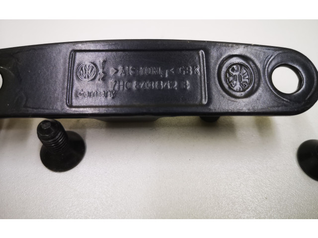 Замок багажника 7E0843842B    Volkswagen Transporter - Caravelle T5 2003 - 2015 года