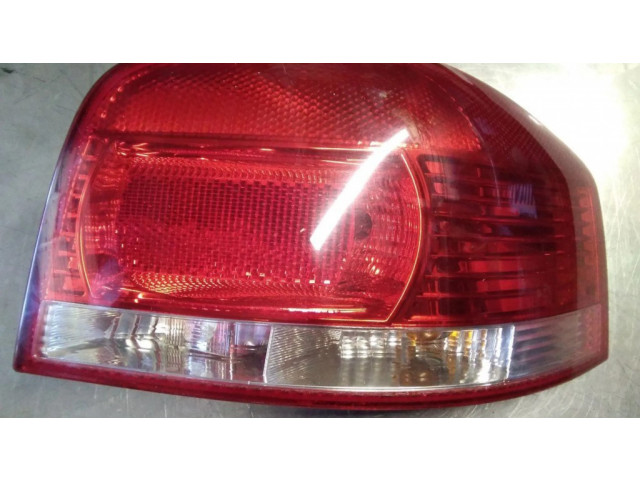 Задний фонарь правый 8P0945096A Audi A3 S3 8L 1996-2003 года