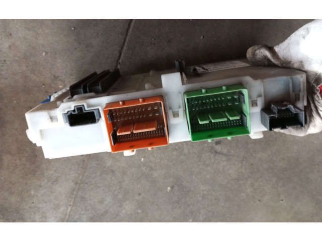 Блок предохранителей 30765624AE, 30765624   Volvo XC90    