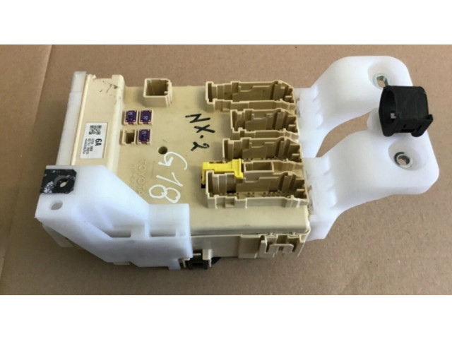 Блок предохранителей 8922178010, 8273078010 Lexus NX