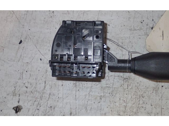 Ручка стеклоочистителей Renault Clio I