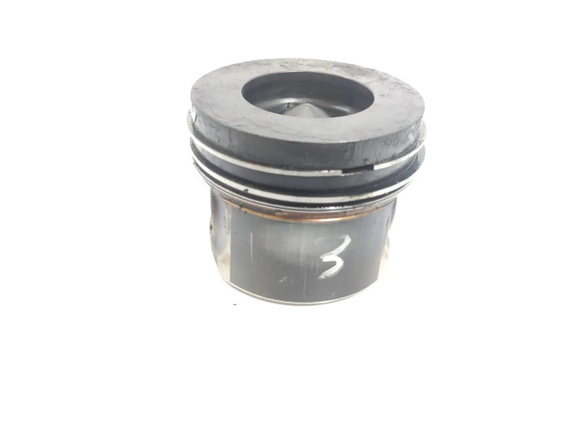 Píst 11257812549, 1111AA BMW 7 G11 G12 pro naftový motor 2.0