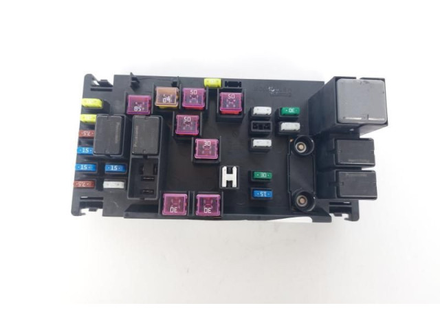 Блок предохранителей 82241SG051FM, 82241SG051FM Subaru Forester SJ