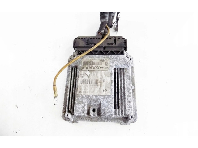 Řídící jednotka 04L906021B Audi A6 S6 C7 4G 2017