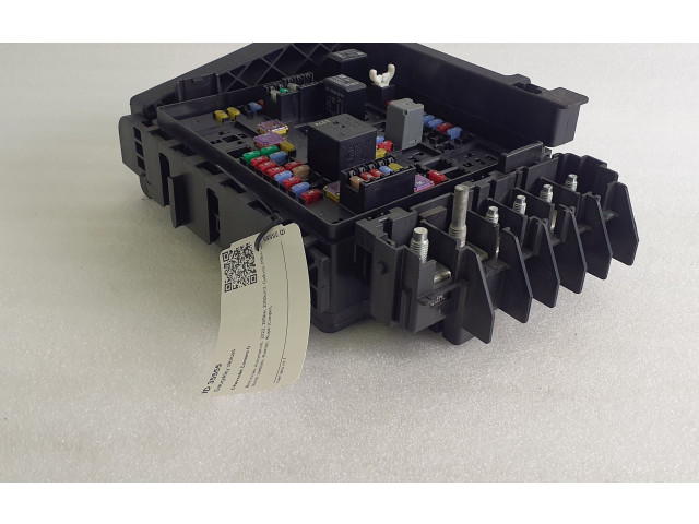 Pojistková skříňka 85136925, 220470261 Chevrolet Camaro 2022