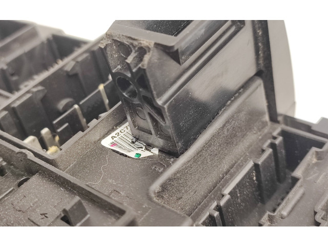 Блок предохранителей JU5T15604MAR, JU5T15604MAR   Ford F150    