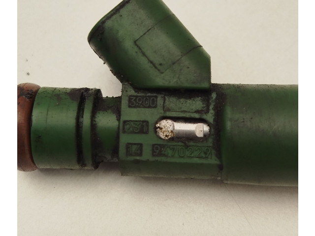 Форсунка 9470229, 3900    Volvo V70   