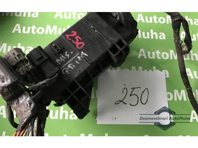 Блок предохранителей 7154-3087, 7154-3087YA2 Nissan Vanette