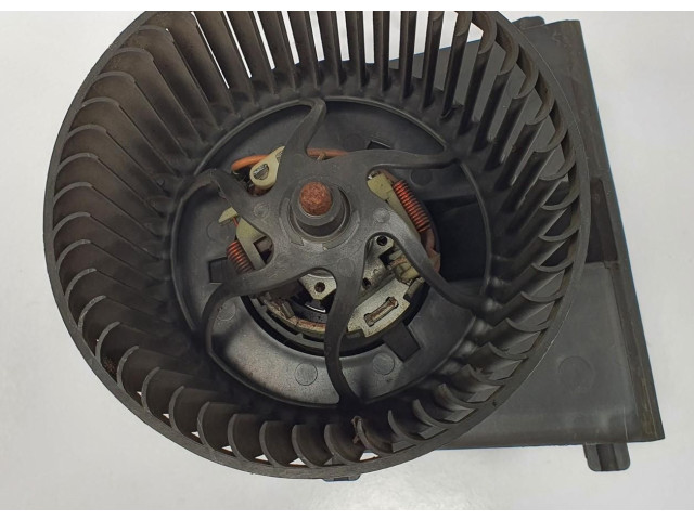Вентилятор печки    1J1819021   Audi TT Mk1