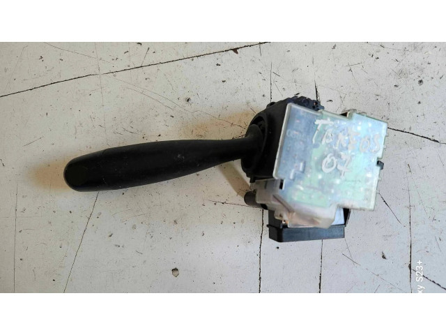 Ручка стеклоочистителей 173647 Daihatsu Terios