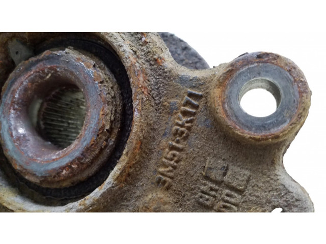 Передний поворотный кулак (ступица, цапфа)