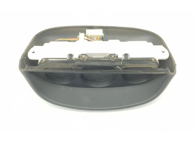 Панель приборов MR417965, MR417965   Mitsubishi Montero       