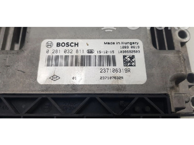 Блок управления двигателя 0281032811, 0281032811   Renault Clio IV