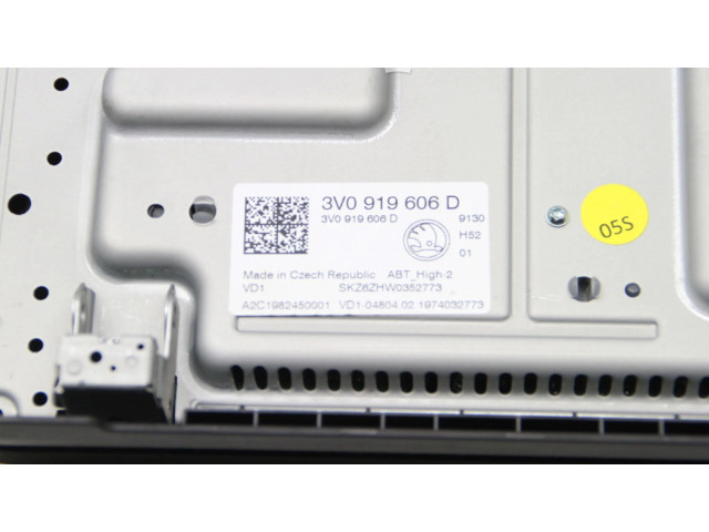 Дисплей    3V0919606D   Skoda Superb B8 (3V)