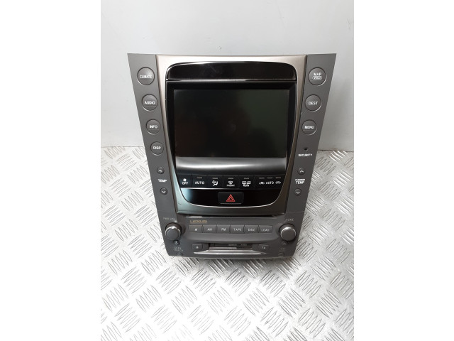 Радио/ проигрыватель CD/DVD / навигация